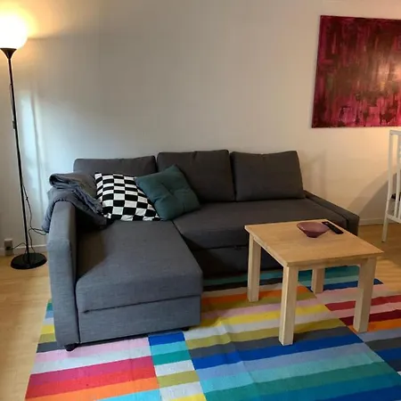 Norrestrand Byhus, Centrum